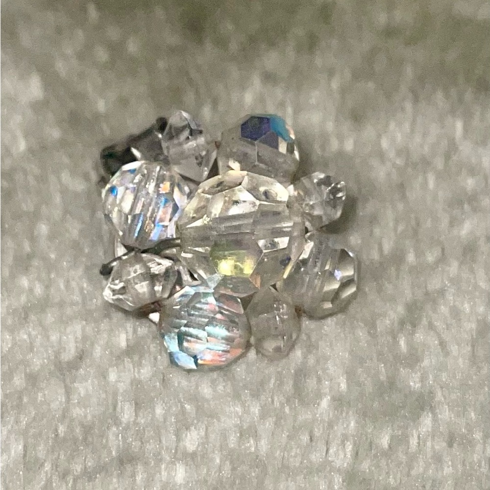 Vintage Aurora Borealis crystal faceted clip on earrings - Picture 2 of 3